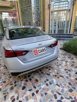 نيسان ألتيما